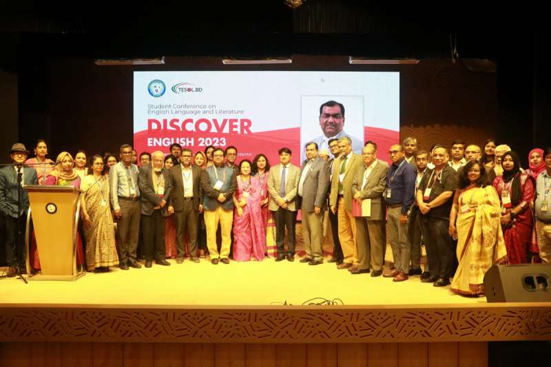 AIUB organized “Discover English 2023: Student Conference” with TESOL