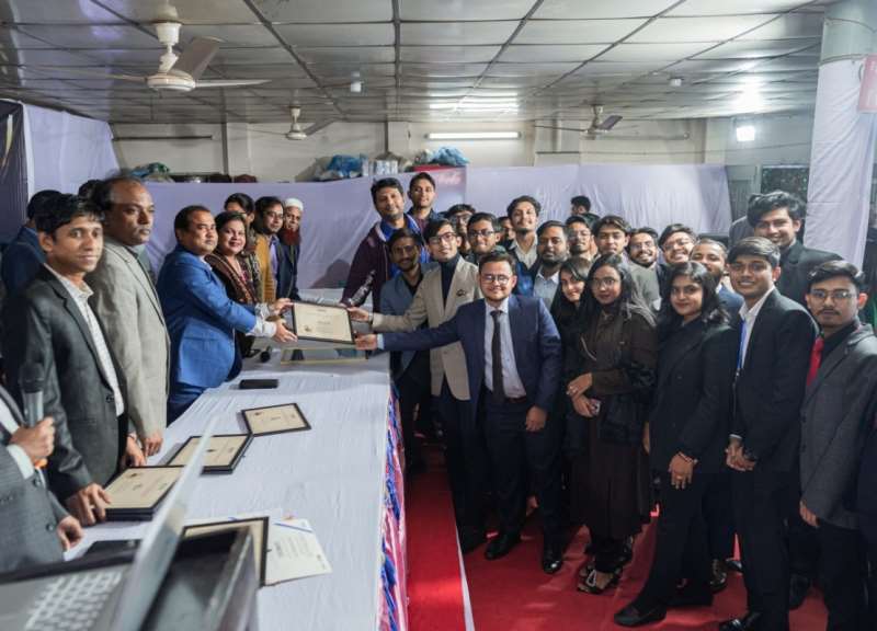 IEEE AIUB SB Shines at IEEE BDS Appreciation and Award Night 2024