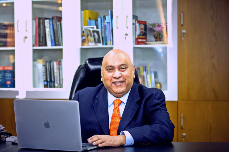 Dr. Hasanul A. Hasan, Chairman, AIUB Board of Trustees, awarded Top 100 Achievements 2021 - Excellence in Science & Education