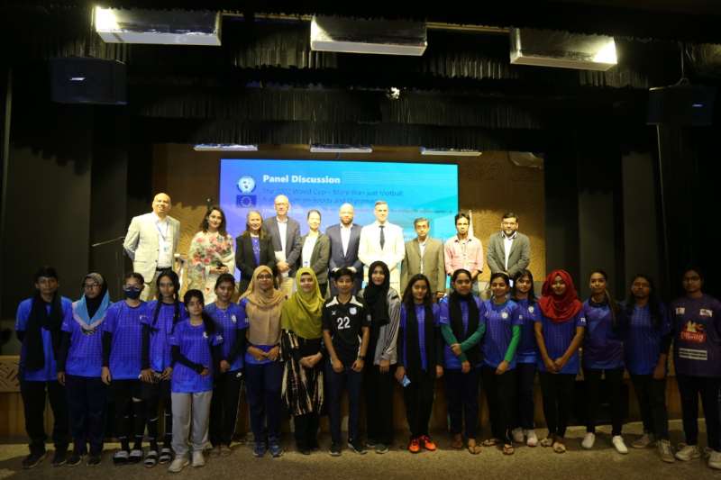 EU and AIUB organized panel discussions