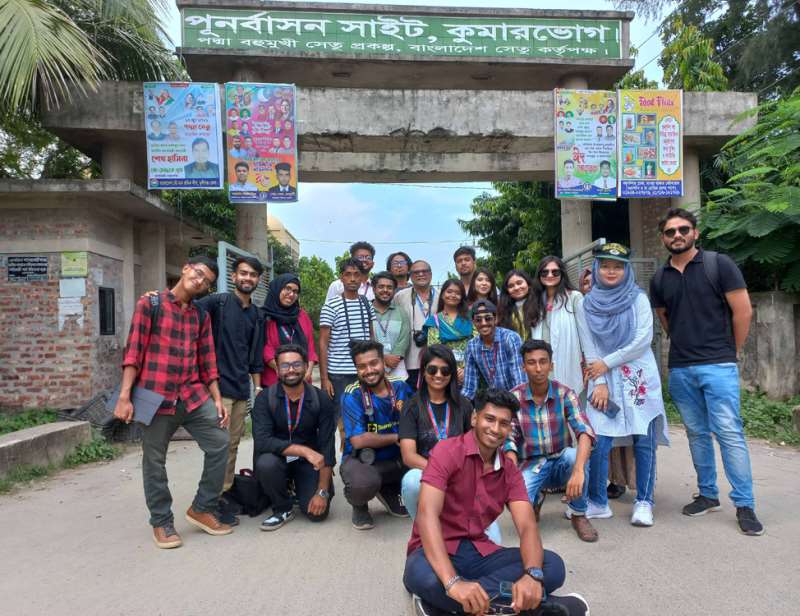 MMC Students visited the Resettlement area of Kumarabhog, Mawa