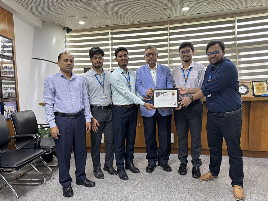 AIUB Team ‘BartaProhori’ Wins Merit Award at Bangladesh ICT and Innovation Awards 2025