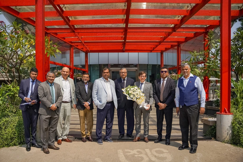 French Ambassador Visits AIUB